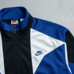 Nike Trainingsjacke | Vintage 90s Y2K | Größe M | Schwarz Blau Weiß – Bild 3